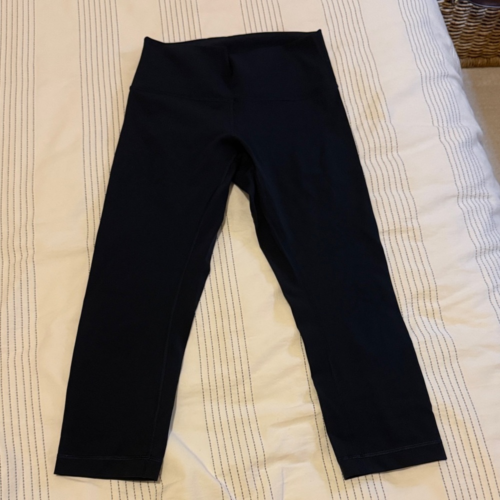 Lululemon Wunder Under 21” navy blue Leggings